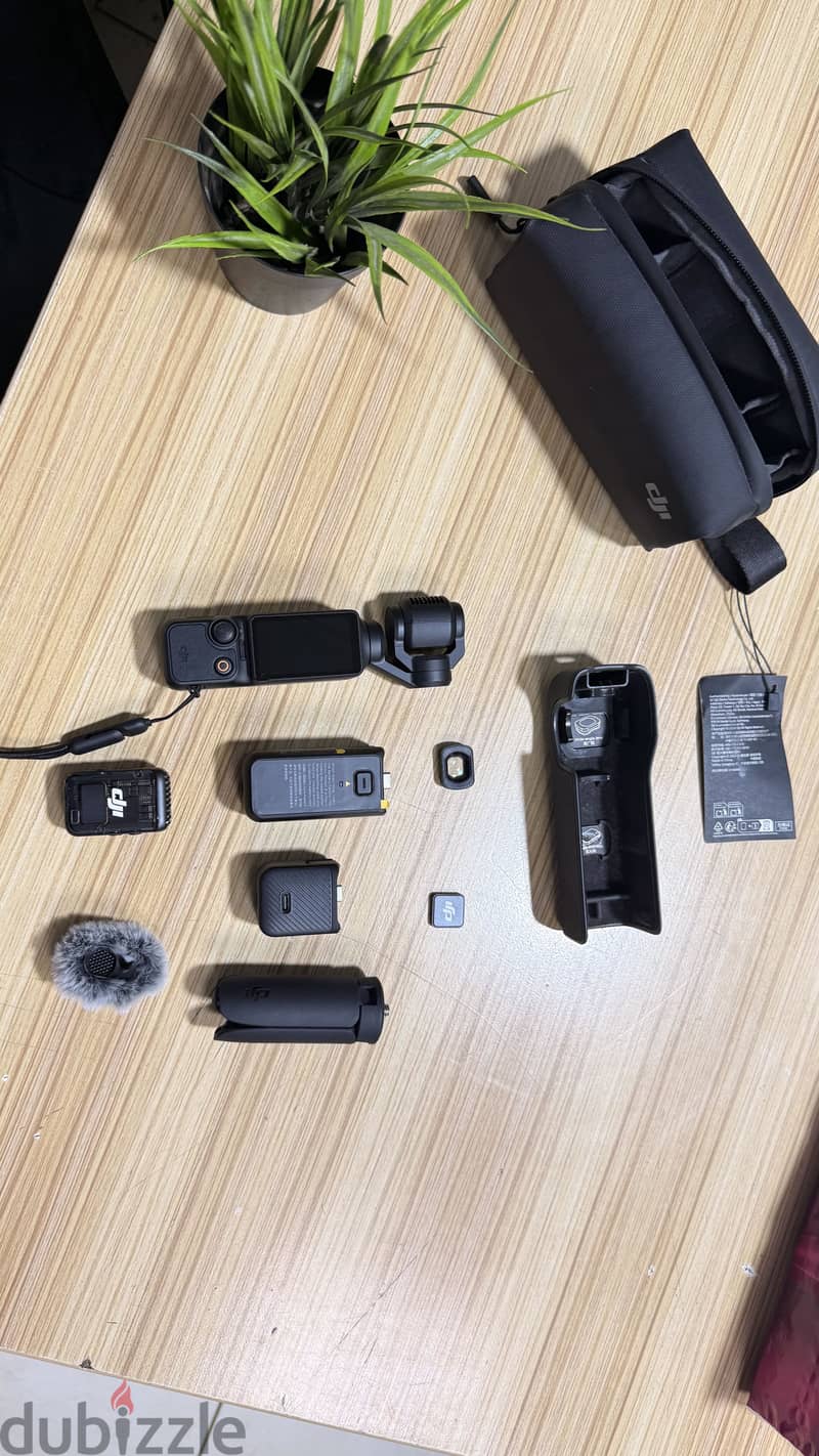 DJI Osmo Pocket 3 Creator Combo 2