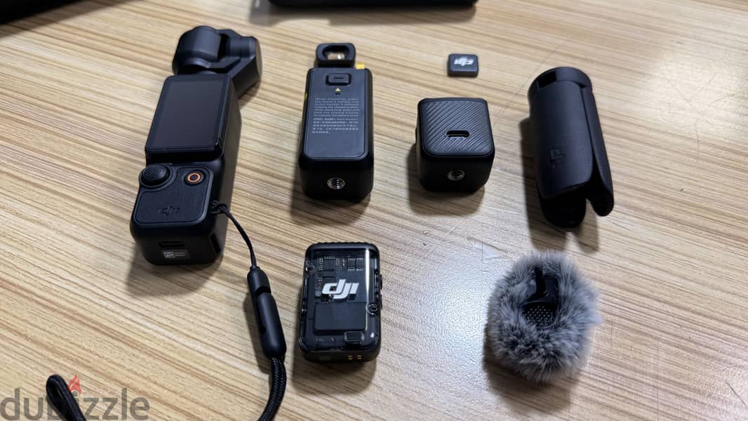 DJI Osmo Pocket 3 Creator Combo 4