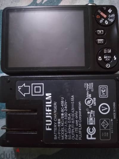 Fujifilm FinePix  (Fujinon Lens 3x Optical Zoom).