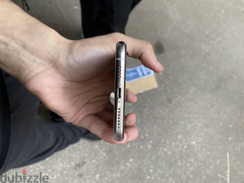 Apple - iPhone 11 Pro Max 4