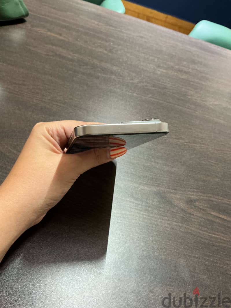 Apple - iPhone 16 Pro Max 1