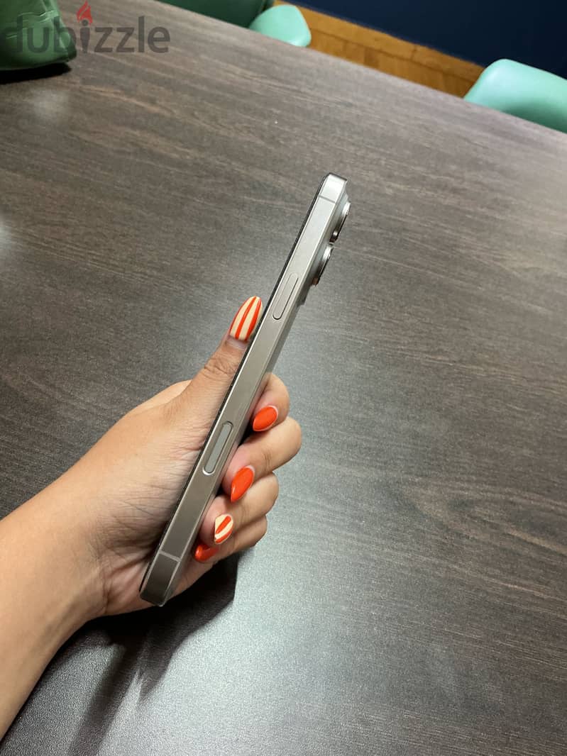 Apple - iPhone 16 Pro Max 2