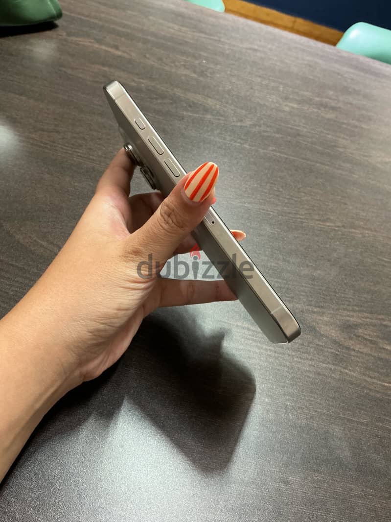 Apple - iPhone 16 Pro Max 5