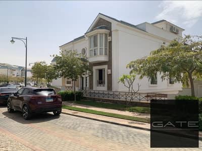 iVilla Garden for sale in a prime location within the compound at Mountain View Chillout Park; features an expansive, open view of the landscape.