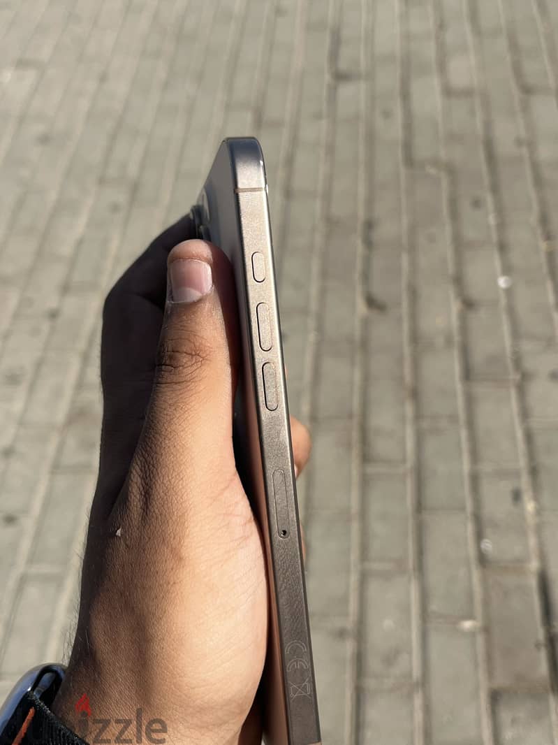 Apple - iPhone 16 Pro Max 1