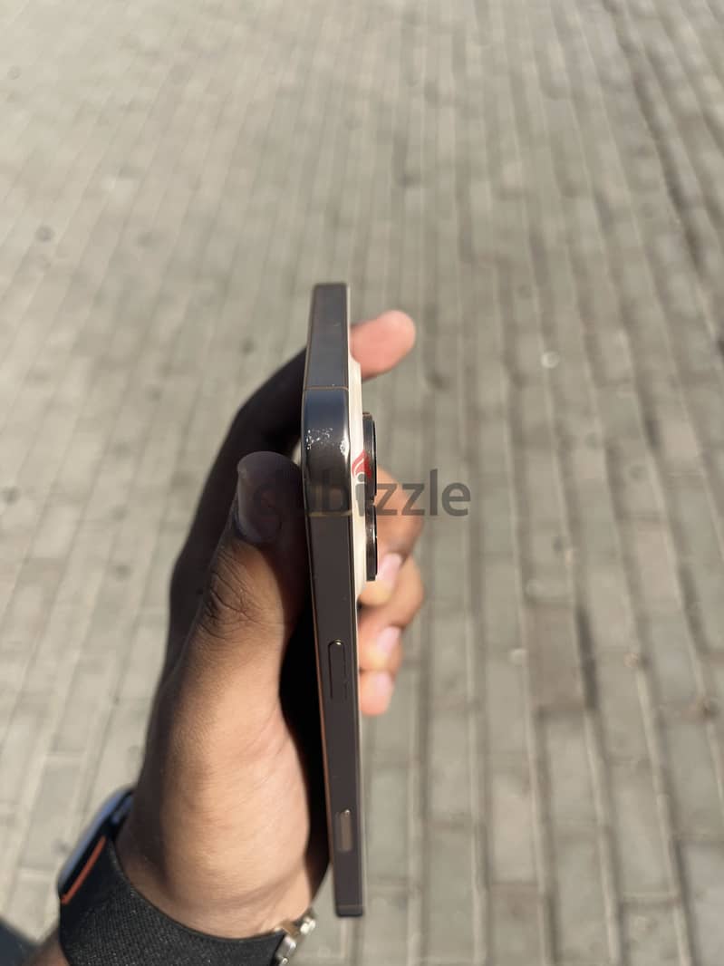Apple - iPhone 16 Pro Max 7