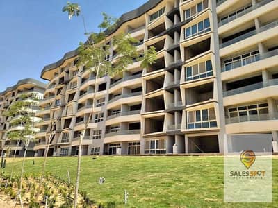 شقة استلام فوري للبيع بأقل سعر في كمبوند ميدتاون Midtown Condo العاصمة الادارية