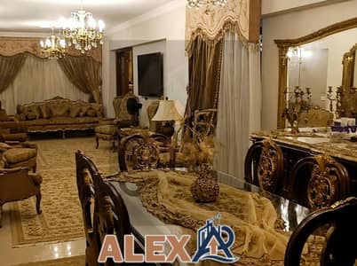 شقه للبيع في كمبوند جراند ڤيل في سموحه