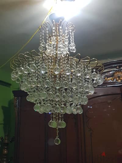 نجفه تاج الملكه كرستال مطليه بماء الدهب