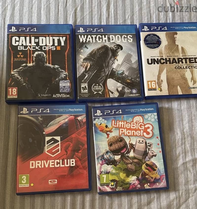Ps4 1 terabite 2 controllers 3