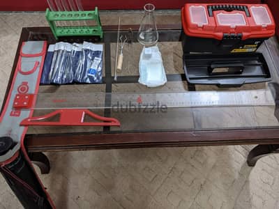 مسطرة 80T سم و بوكس ادوات و ادوات معمل و تشريح
