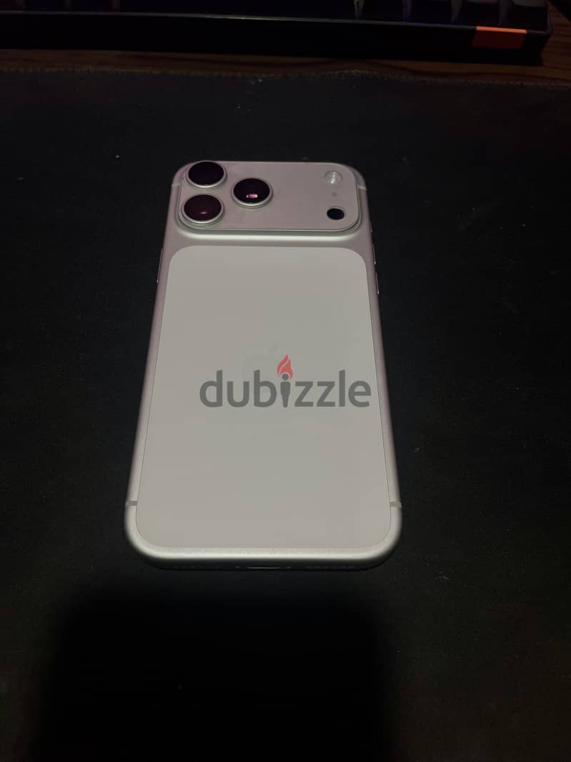 Apple - iPhone 17 Pro Max -Used Like New 2
