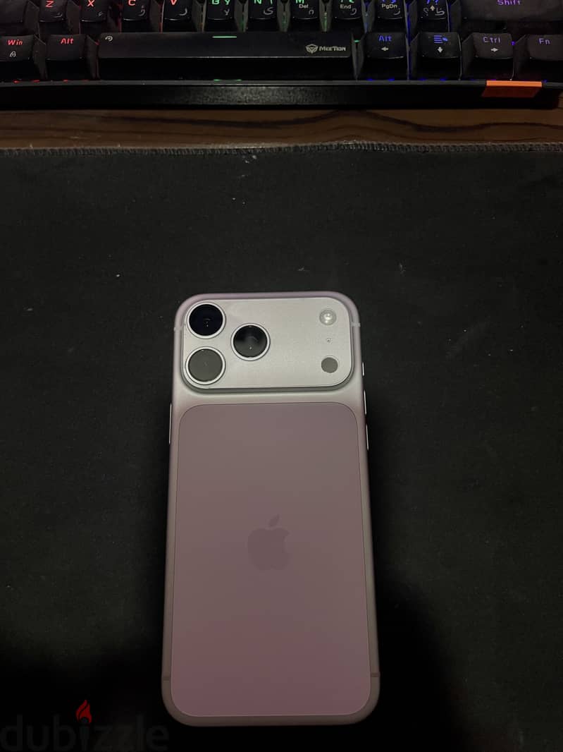 Apple - iPhone 17 Pro Max -Used Like New 3