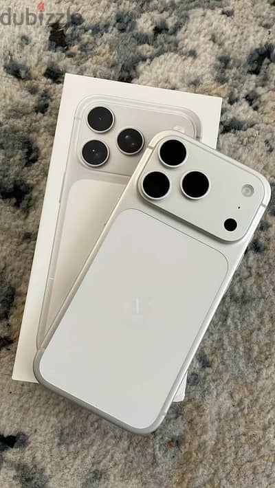 Apple - iPhone 17 Pro