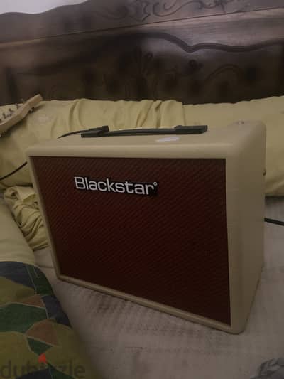 Black star debut 15e (delay effect)