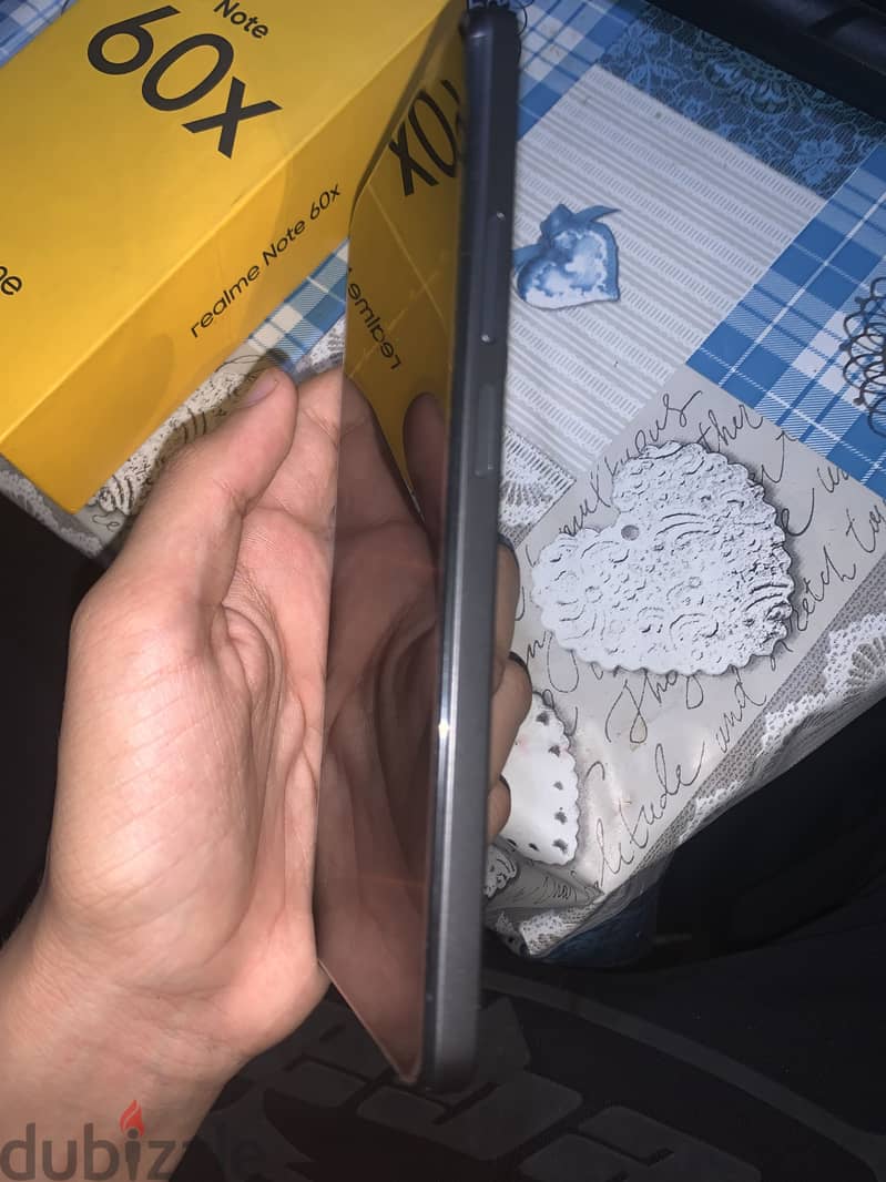 Realme Note 60x 2