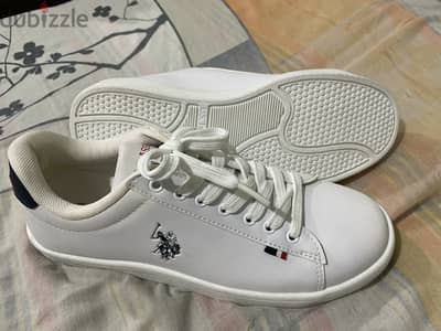 كوتشي ابيض Polo