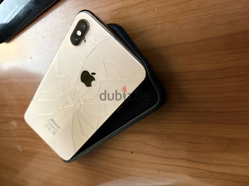 Apple - iPhone XS Max 4