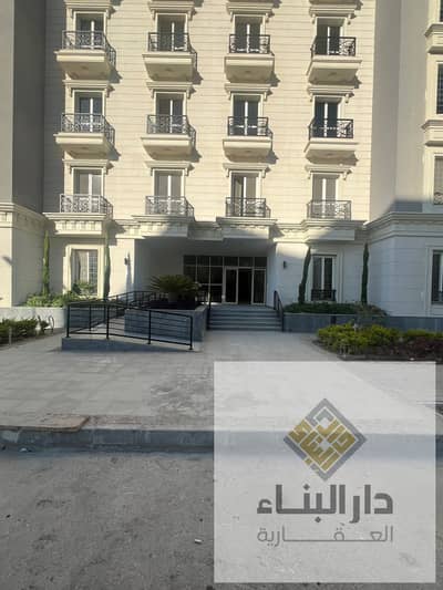 شقة للبيع بفيو مميز جدا فى العالمين بالحى الاتينى فى الساحل الشمالى اخر يونت موجودة بالسعر دا وانظمة سداد متنوعه Latini City