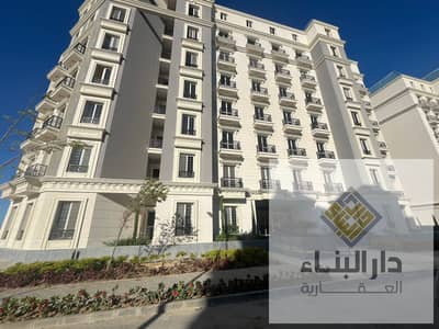 شقة للبيع فى latin district بالعالمين الساحل الشمالى بحرى الطريق فيو مميز على البحر استلام فورى متشطبة متاح الدفع كاش وتقسيط بسعر القسط