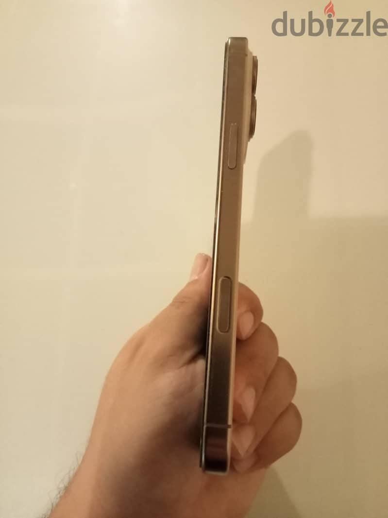 Apple - iPhone 16 Pro Max 3