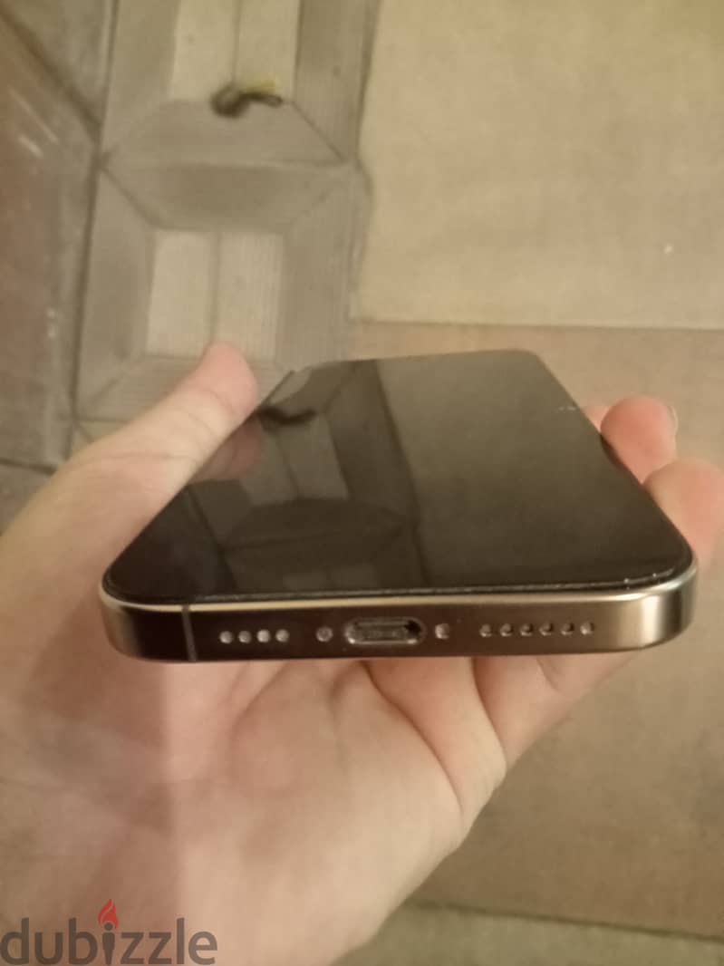 Apple - iPhone 16 Pro Max 4