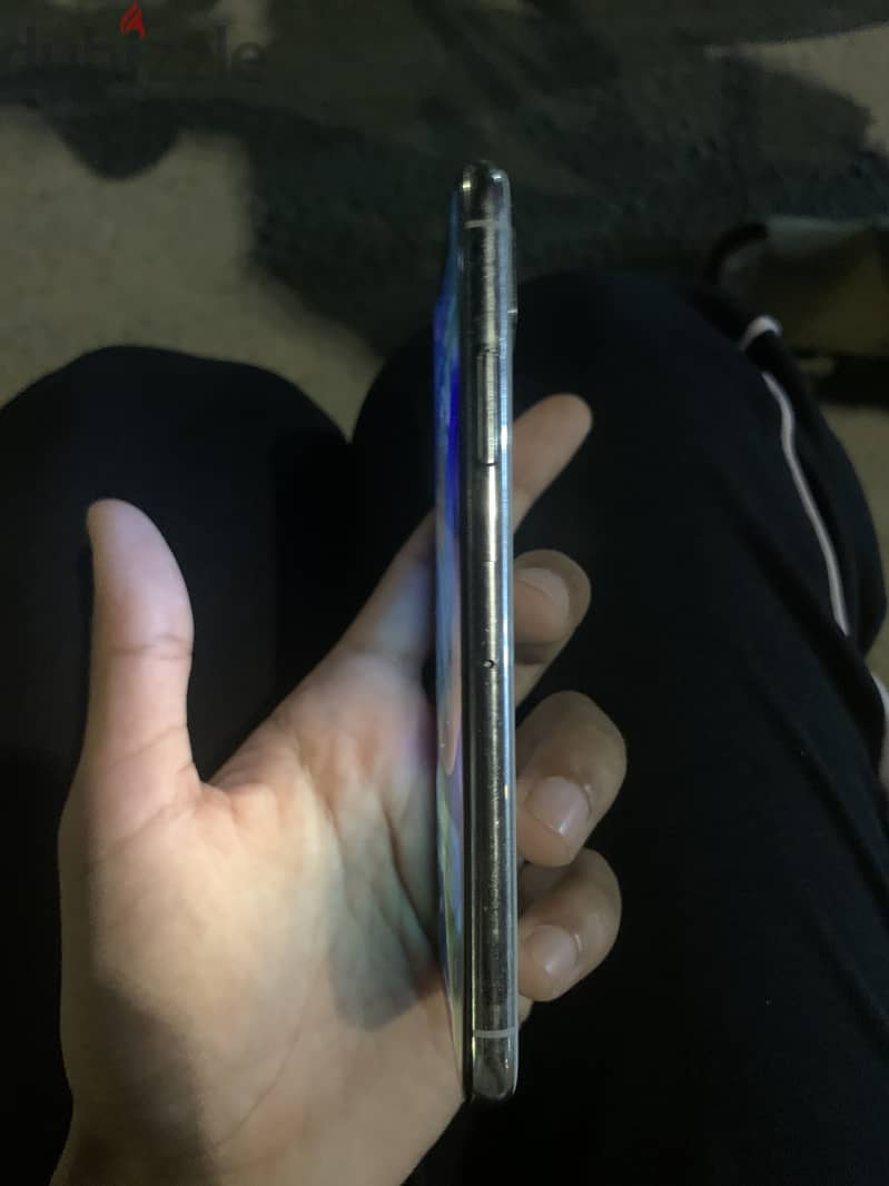 Apple - iPhone X 2
