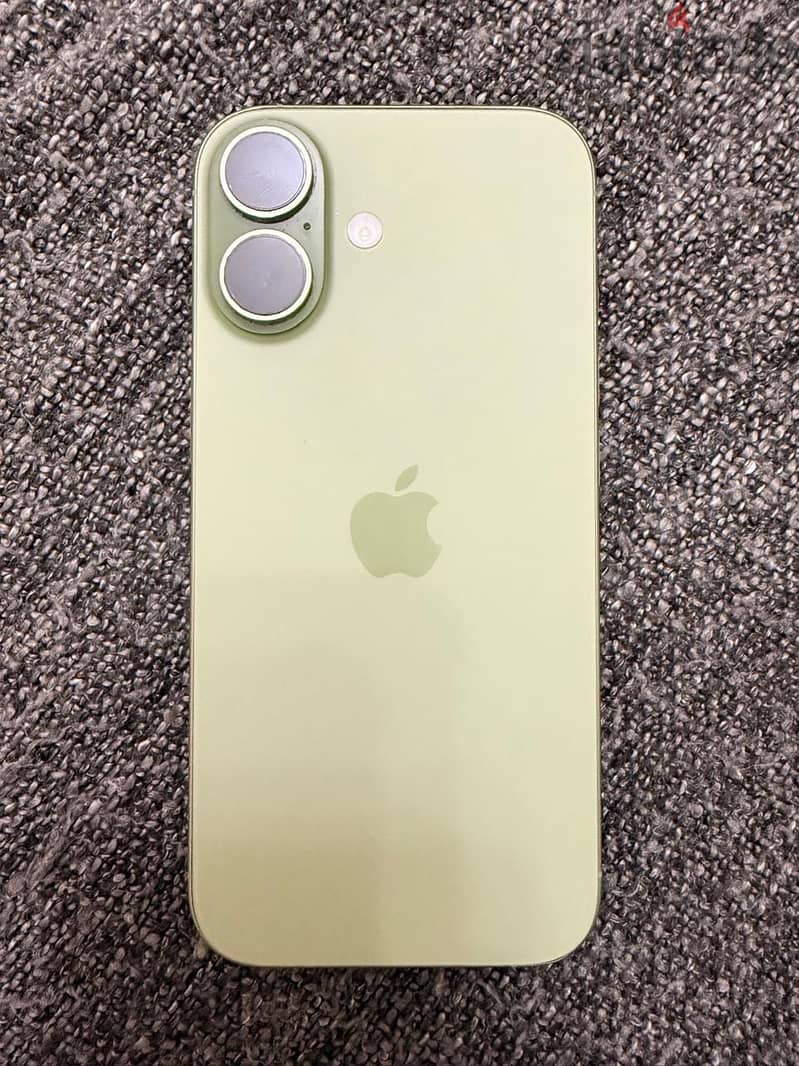 Apple - iPhone 17 3