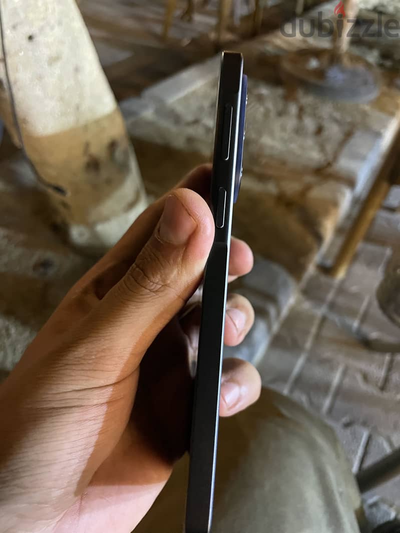 Samsung A37 3