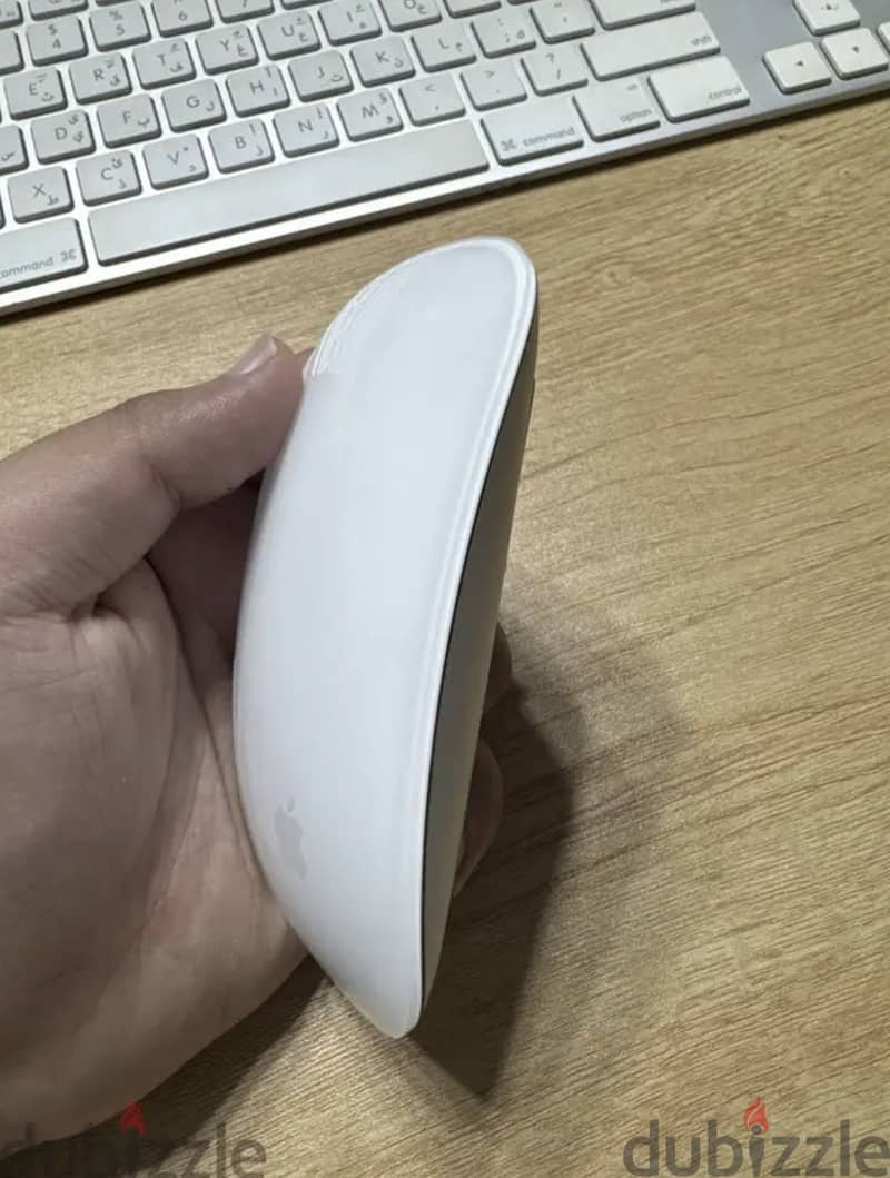 MacBook pro 2019 16inch with magic mouse 2 5