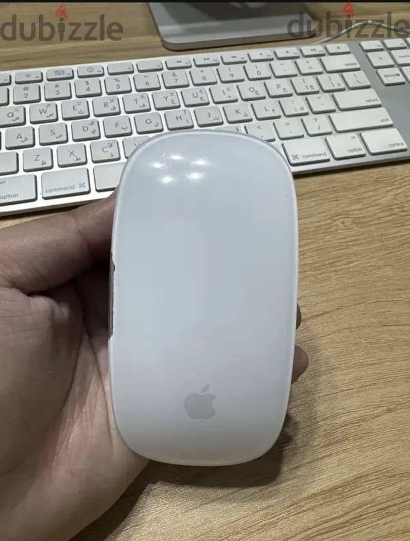 MacBook pro 2019 16inch with magic mouse 2 6