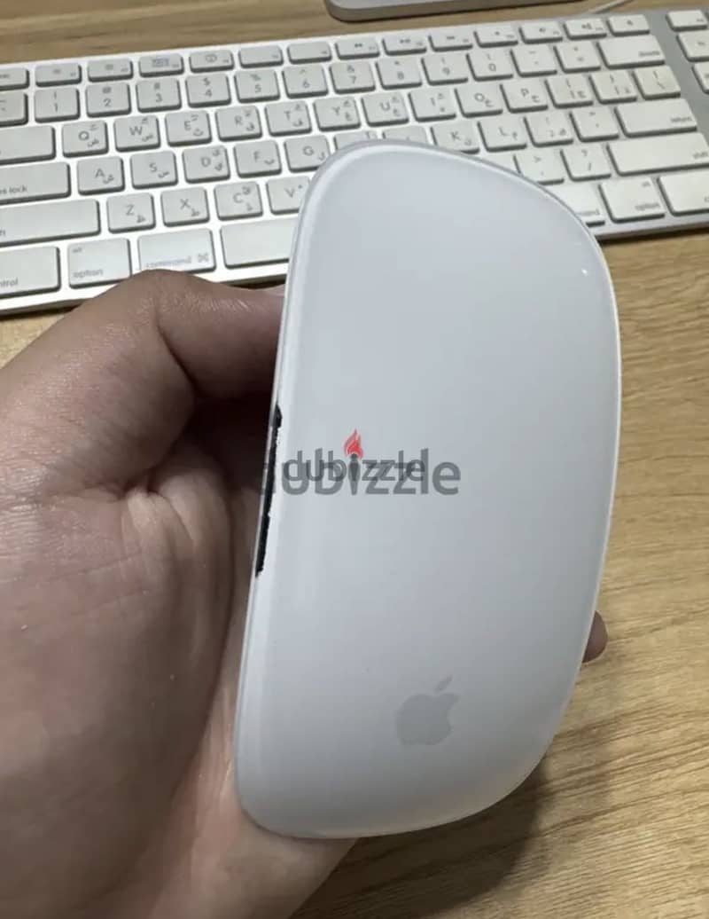 MacBook pro 2019 16inch with magic mouse 2 7