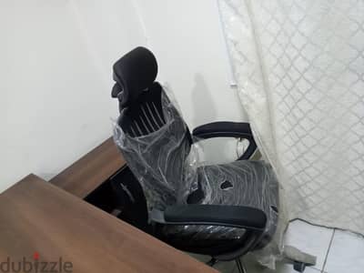 مكتب جديد