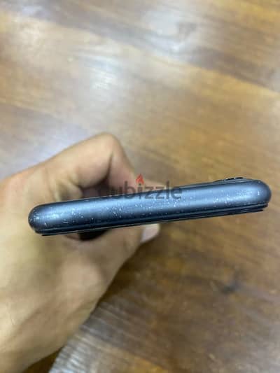 Apple - iPhone 11