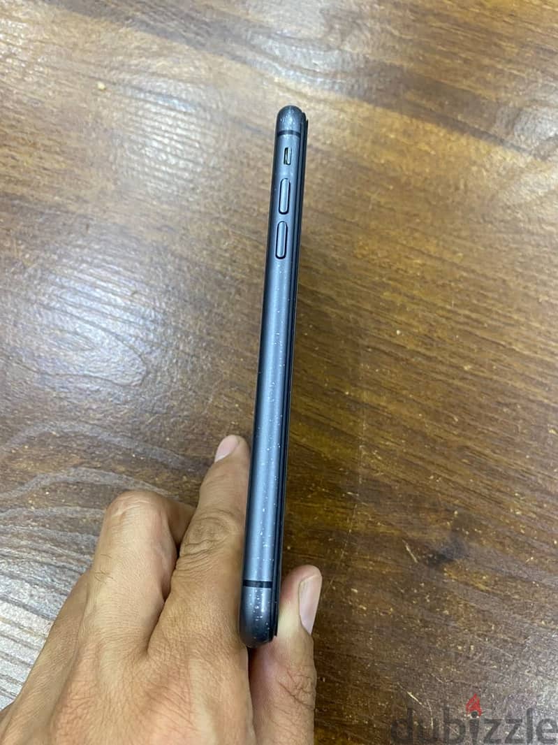 Apple - iPhone 11 4