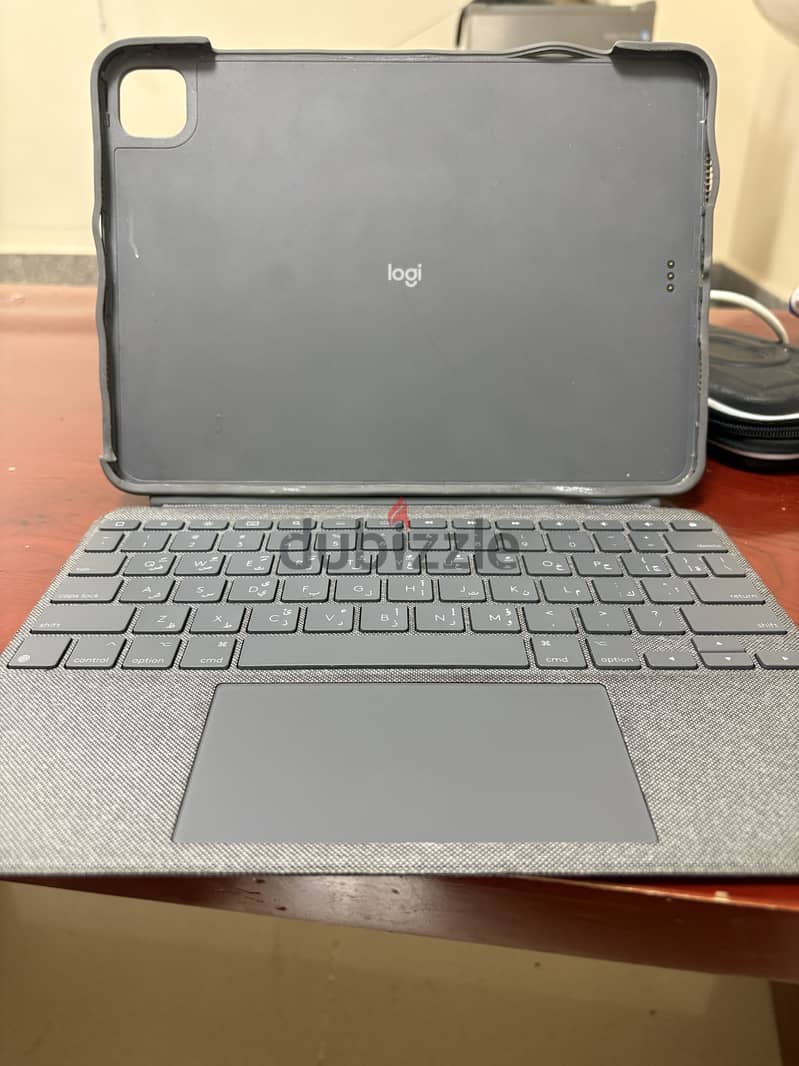 Logitech combo touch ipad 2