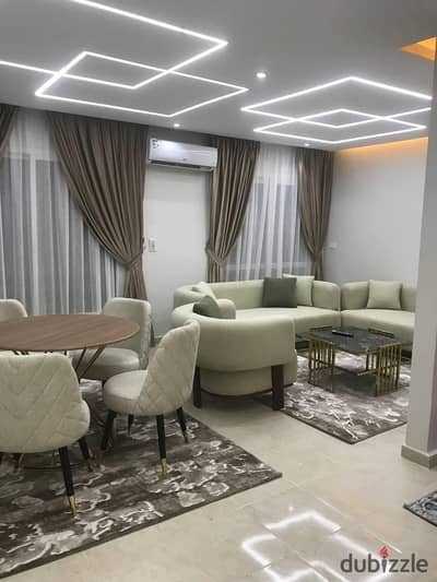 للأيجار مفروش B6 :مساحه 96 :عدد الغرف 2 :عدد الحمامات 2 :فرش فندقي سوبر لوكس  :دور اول :فيو جاردن  شاشه 65 بوصة