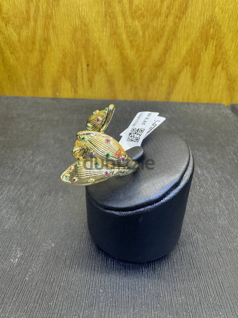 Gold Uno Ring, Colorful Dazzled Stone 1