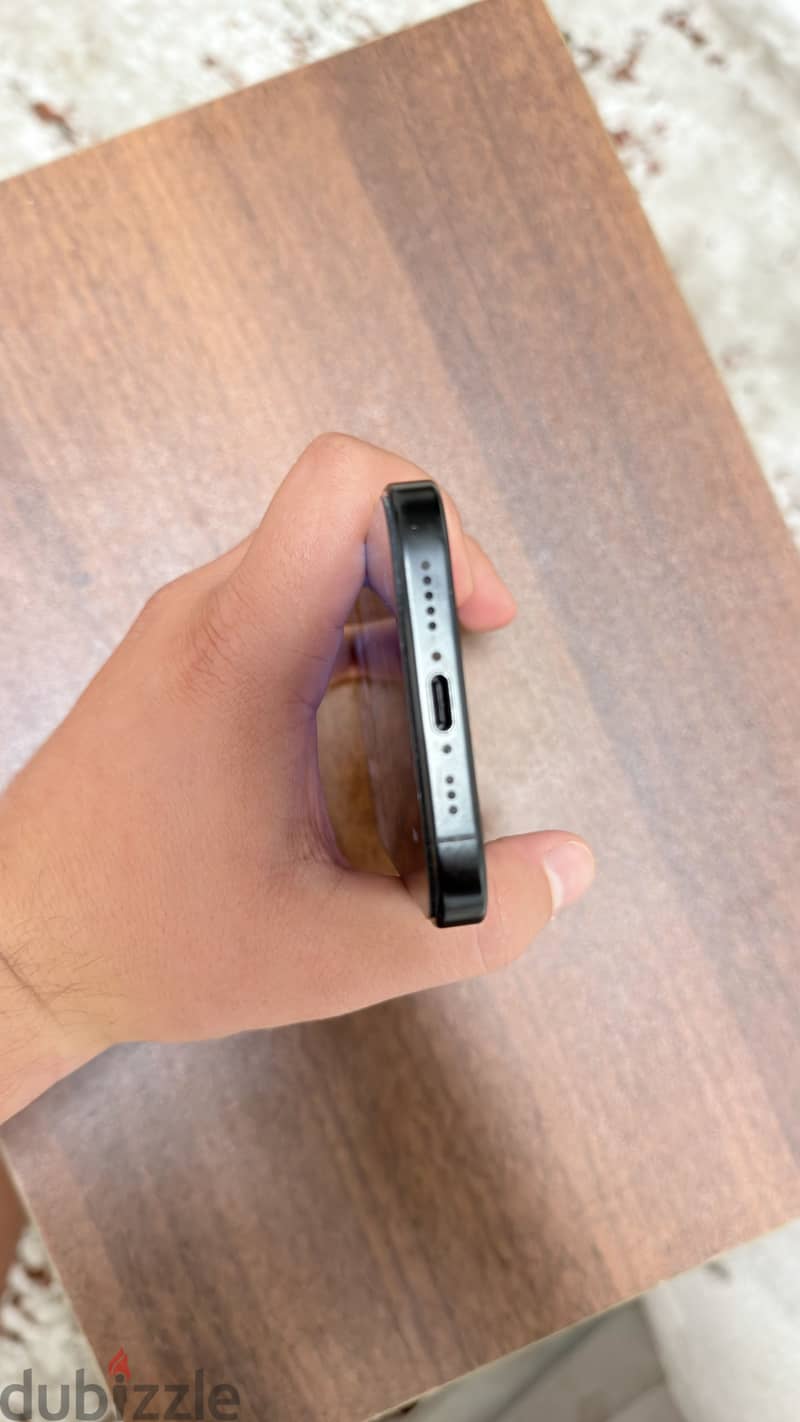 Apple - iPhone 16 Pro 6