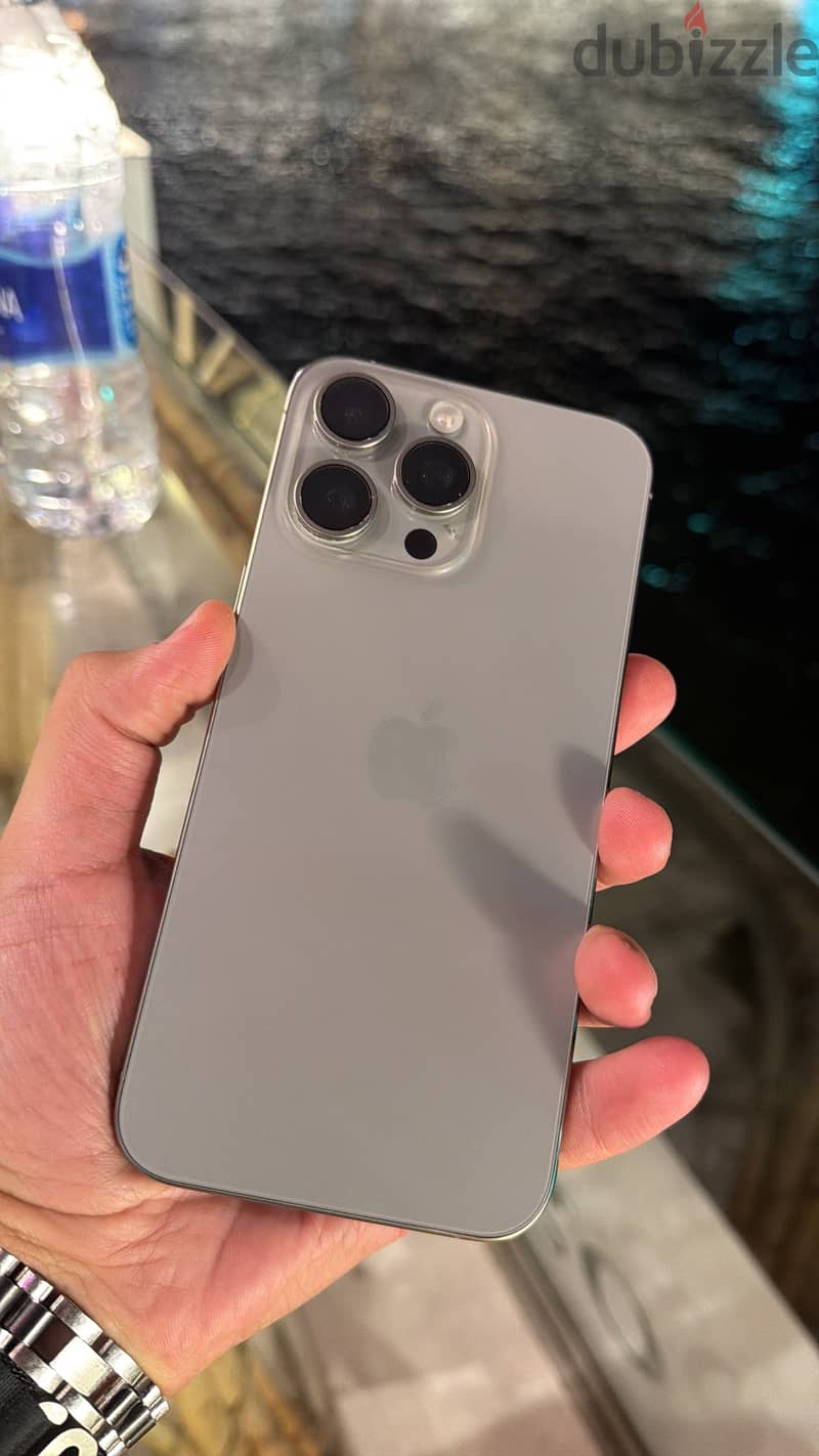 Apple - iPhone 15 Pro Max 4