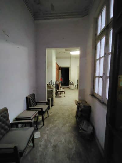 Office 7 rooms 35 thousand needs paints high ceiling in the downtown