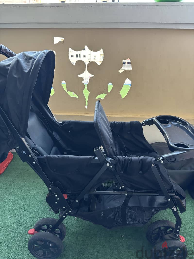 Umbrella black stroller for twin 1