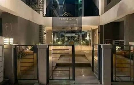 Last chance in Taj City! 3-bedroom apartment with panoramic golf views, 3-way views, opposite Mirage City, on the Ring Road near First Settlement.