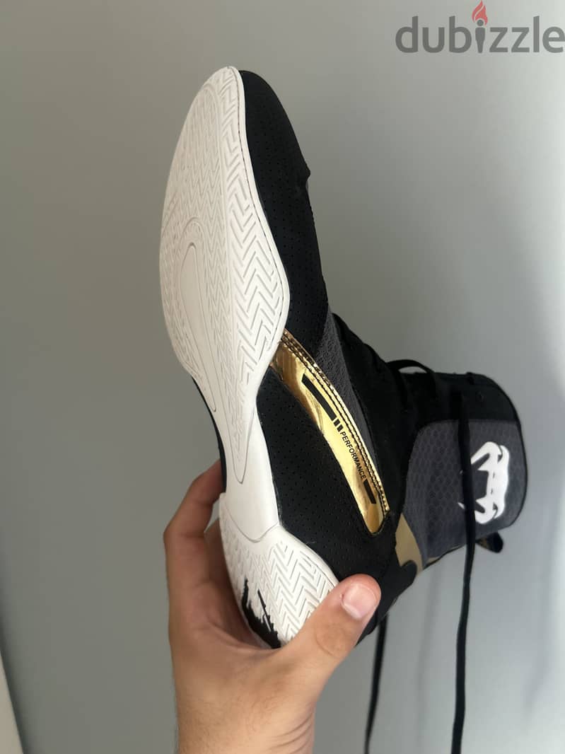 Venum elite boxing shoes 3