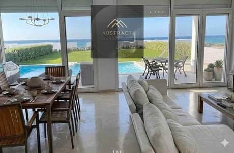 Villa with a sea view, immediate delivery, VIP finishing with furniture and appliances, Marina 5, Lisan Al-Wuzara next to Marina 8,minutes to marassi