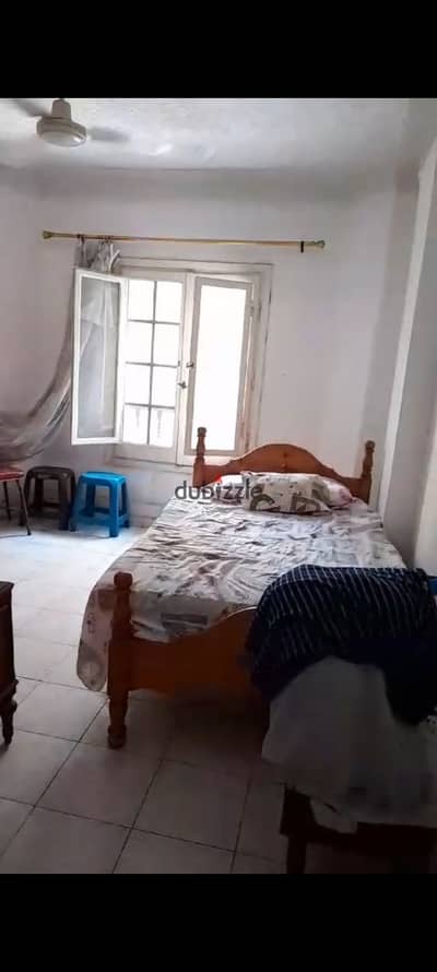 Furnished apartment for annual rent for a family or company 2 bedrooms reception two pieces kitchen bathroom first upper floor in Alexandria Al Agami kilometer 21 next to Fatih Allah Market in a very distinguished location