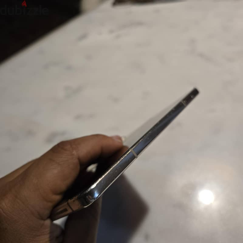Samsung Z Fold 4 9