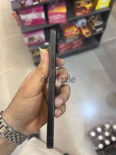 آبل - آيفون 15 بلس