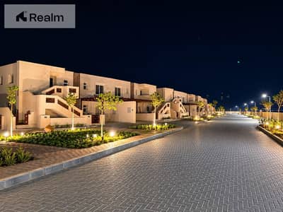 With beach front  3.5 km, your unit is close to the sea and has little density In installments and delivery soon