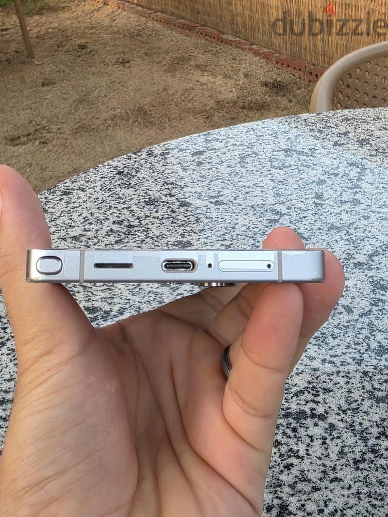 Samsung S25 Ultra 4